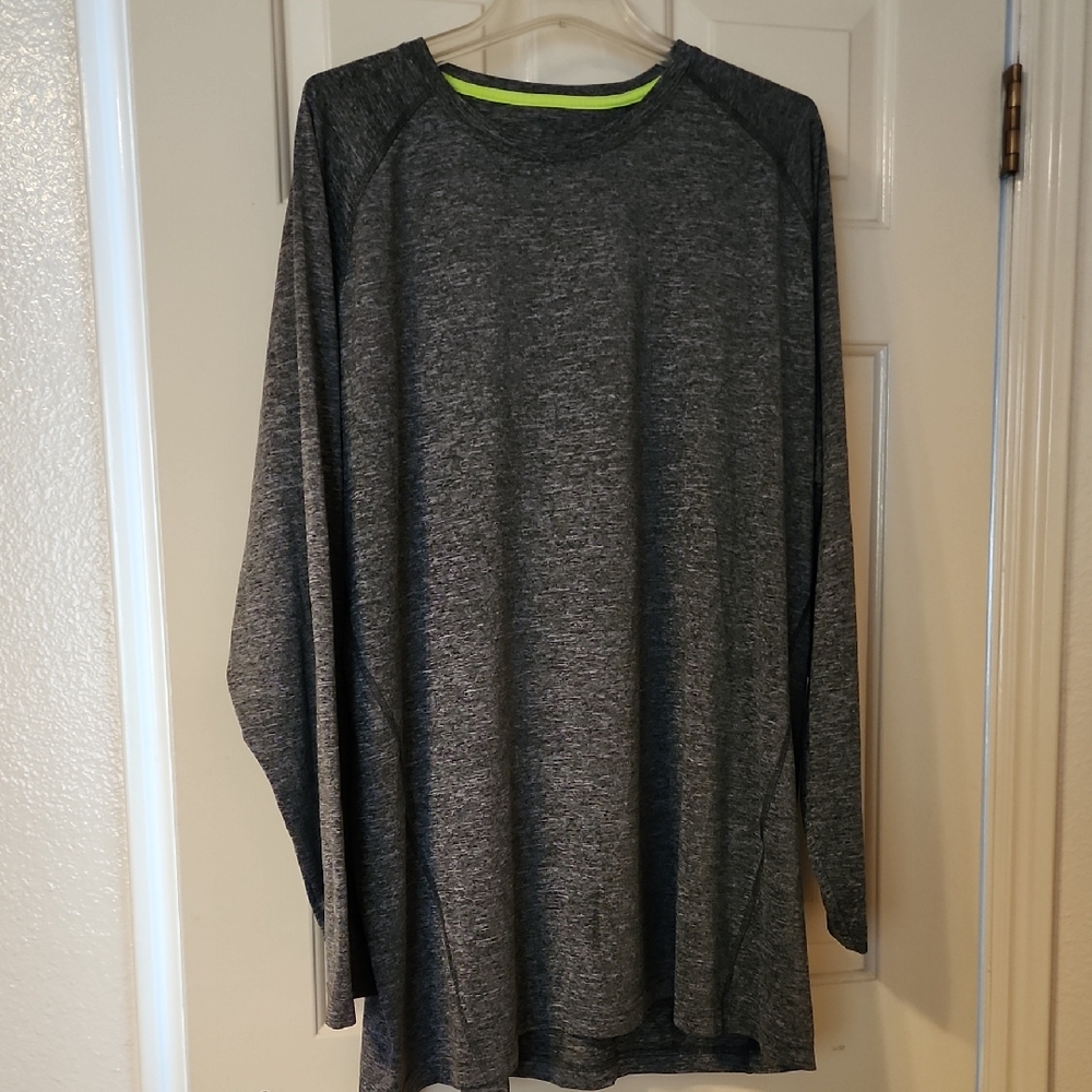 Old Navy Men's Charcoal Long Sleeve Tee